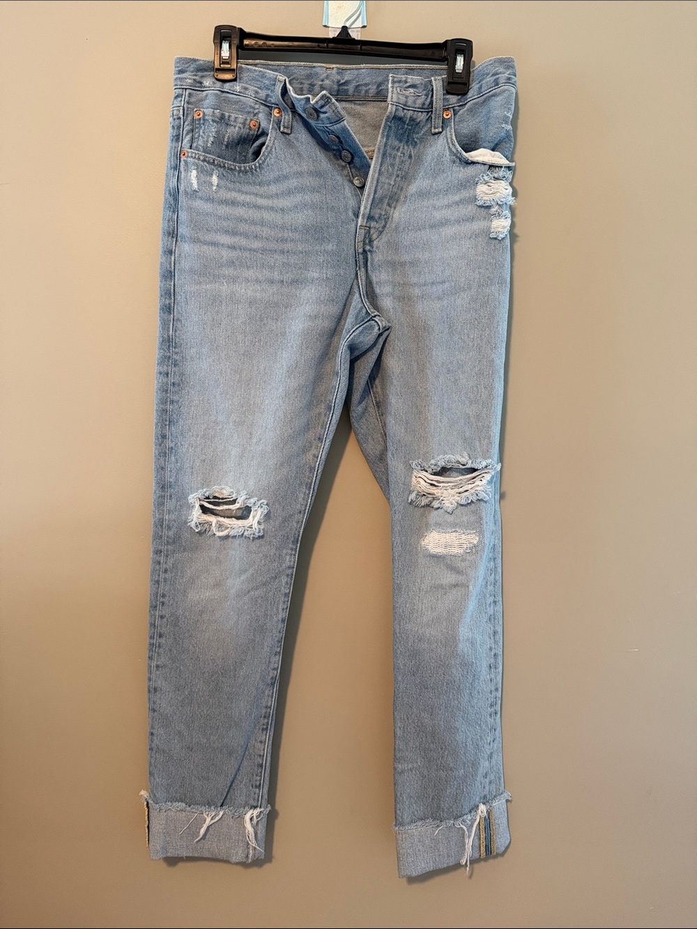 Levi’s Light Wash Distressed 501 S Skinny Women's Jeans
